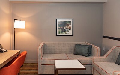 Hampton Inn & Suites Newark Airport Elizabeth