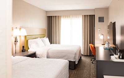 Hampton Inn & Suites Newark Airport Elizabeth