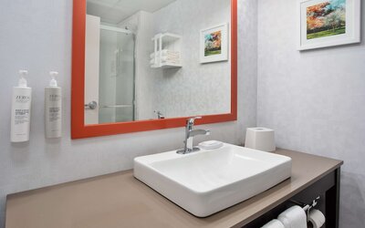 Hampton Inn & Suites Newark Airport Elizabeth