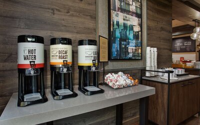 Hampton Inn & Suites Newark Airport Elizabeth