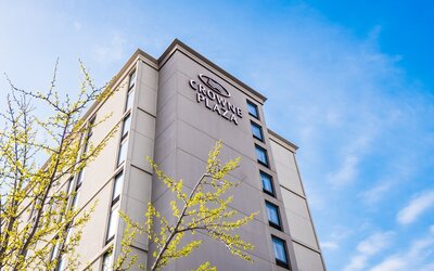 Crowne Plaza Newark Airport by IHG