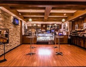 Crowne Plaza Newark Airport by IHG