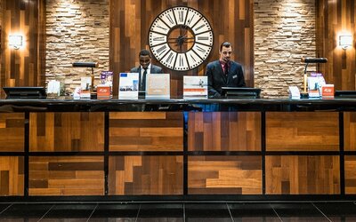 Crowne Plaza Newark Airport by IHG