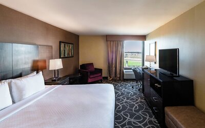 Crowne Plaza Newark Airport by IHG