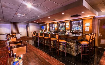 Crowne Plaza Newark Airport by IHG