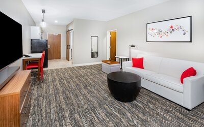 Hawthorn Extended Stay by Wyndham Oklahoma City Airport