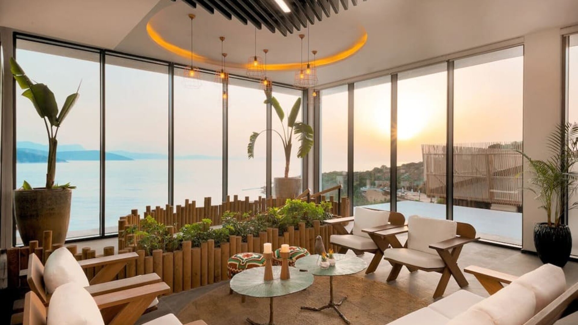 Meeting and coworking space at Le Méridien Bodrum Beach Resort.