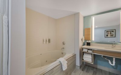 Hilton Garden Inn Oklahoma City Midtown