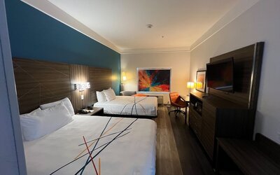 La Quinta Inn & Suites by Wyndham OKC North - Quail Springs