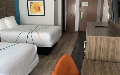 La Quinta Inn & Suites by Wyndham OKC North - Quail Springs