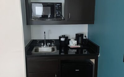 La Quinta Inn & Suites by Wyndham OKC North - Quail Springs