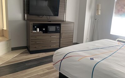 La Quinta Inn & Suites by Wyndham OKC North - Quail Springs