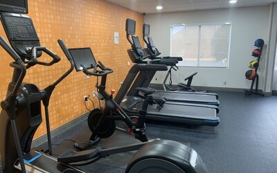 La Quinta Inn & Suites by Wyndham OKC North - Quail Springs