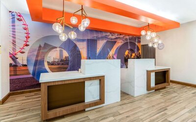 La Quinta Inn & Suites by Wyndham Oklahoma City Airport