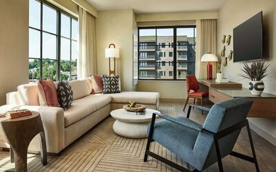 Lively Hotel On Oak Oklahoma City, Tapestry By Hilton