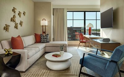 Lively Hotel On Oak Oklahoma City, Tapestry By Hilton