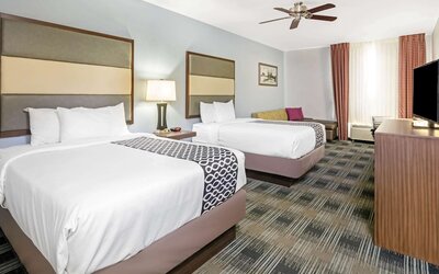 La Quinta Inn & Suites by Wyndham Guthrie