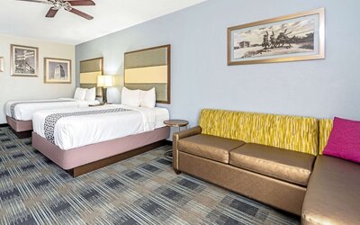 La Quinta Inn & Suites by Wyndham Guthrie