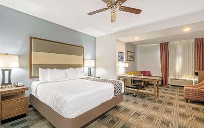 La Quinta Inn & Suites by Wyndham Guthrie