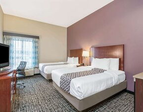 La Quinta Inn & Suites by Wyndham Oklahoma City -Yukon