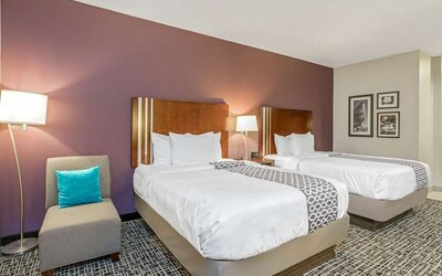 La Quinta Inn & Suites by Wyndham Oklahoma City -Yukon