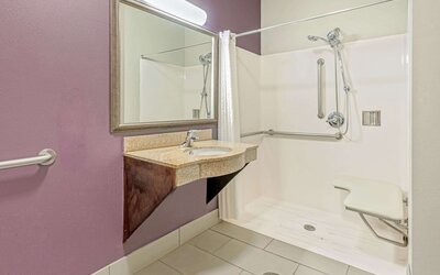 La Quinta Inn & Suites by Wyndham Oklahoma City -Yukon