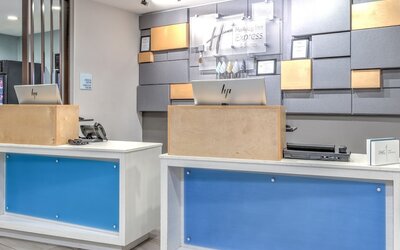 Holiday Inn Express & Suites Moore by IHG