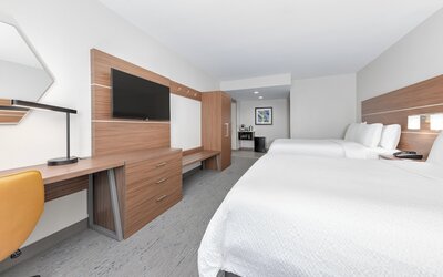 Holiday Inn Express & Suites Moore by IHG