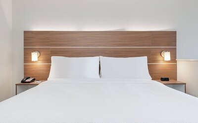 Holiday Inn Express & Suites Moore by IHG
