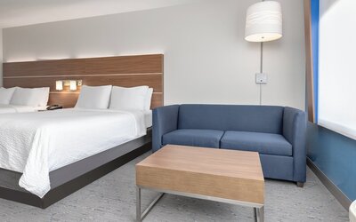 Holiday Inn Express & Suites Moore by IHG