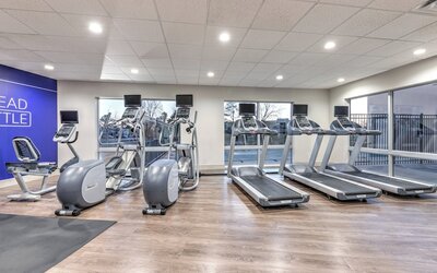Holiday Inn Express & Suites Moore by IHG