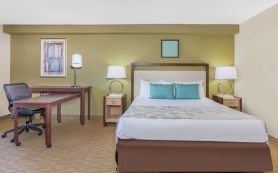 Hawthorn Suites by Wyndham Midwest City Tinker AFB