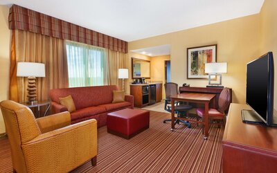 Embassy Suites by Hilton Norman Hotel & Conference Center