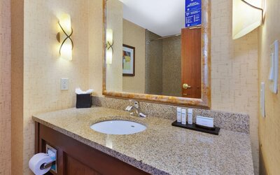 Embassy Suites by Hilton Norman Hotel & Conference Center