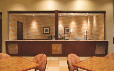 Embassy Suites by Hilton Norman Hotel & Conference Center
