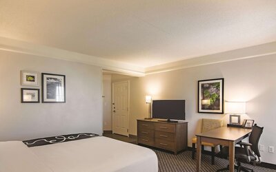 La Quinta Inn & Suites by Wyndham Oklahoma City Norman