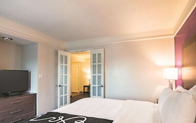 La Quinta Inn & Suites by Wyndham Oklahoma City Norman