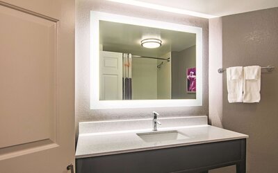 La Quinta Inn & Suites by Wyndham Oklahoma City Norman
