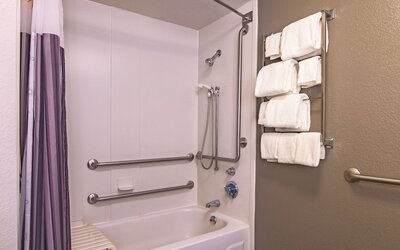 La Quinta Inn & Suites by Wyndham Oklahoma City Norman