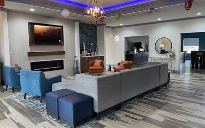 La Quinta Inn & Suites by Wyndham Oklahoma City - Moore