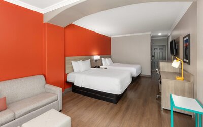La Quinta Inn & Suites by Wyndham Oklahoma City - Moore