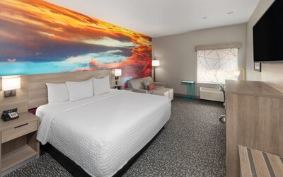 La Quinta Inn & Suites by Wyndham Oklahoma City - Moore
