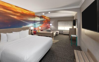 La Quinta Inn & Suites by Wyndham Oklahoma City - Moore