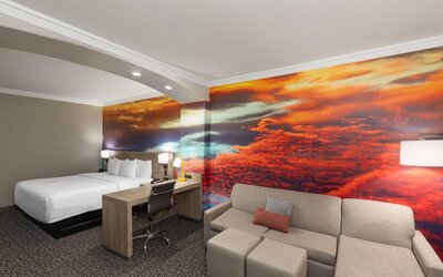 La Quinta Inn & Suites by Wyndham Oklahoma City - Moore