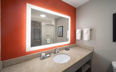 La Quinta Inn & Suites by Wyndham Oklahoma City - Moore