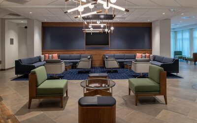 Courtyard By Marriott Olympia
