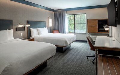 Courtyard By Marriott Olympia