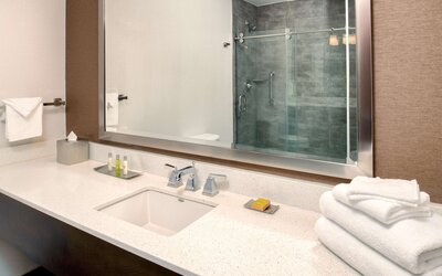 DoubleTree by Hilton Olympia Downtown Capitol District