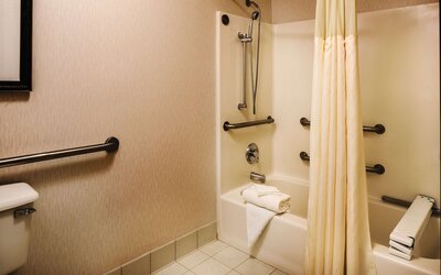 DoubleTree by Hilton Olympia Downtown Capitol District