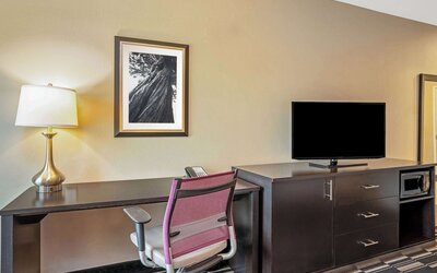 La Quinta Inn & Suites by Wyndham Tumwater - Olympia